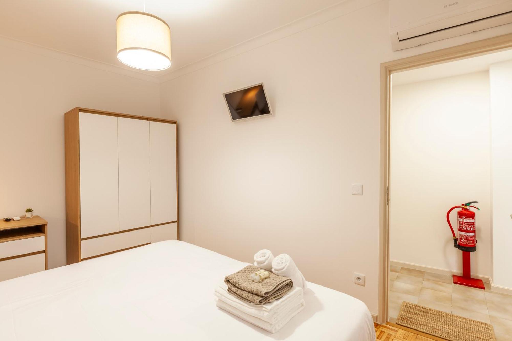 Rooms4You 1 In Historic Center Of Braga Esterno foto